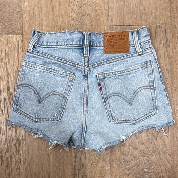 Levi's Blue Jean Shorts Distressed High-Waisted Size 24 - Picture 5 of 6
